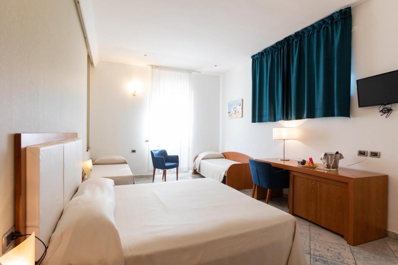 Hotel Aurora E Del Benessere Santa Cesarea Terme Exteriér fotografie
