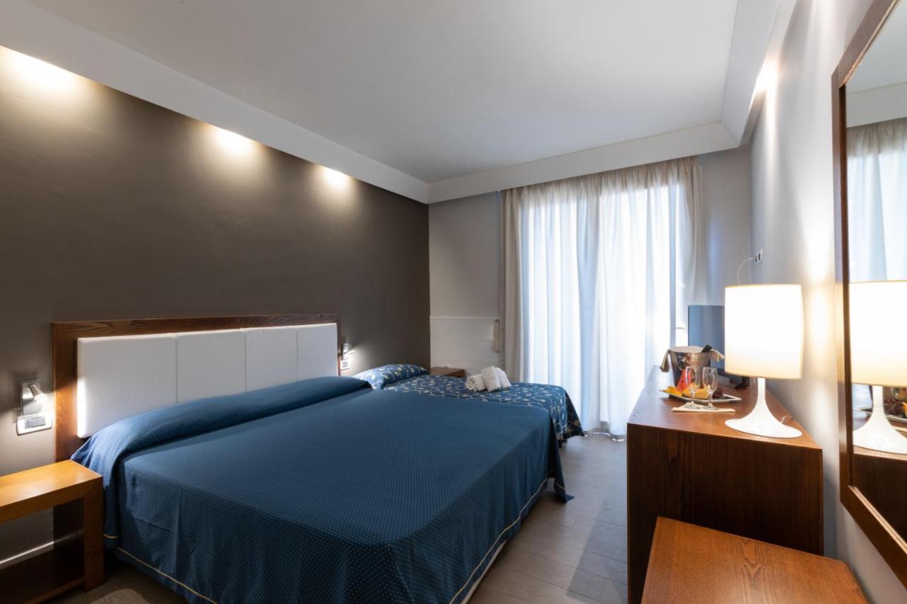 Hotel Aurora E Del Benessere Santa Cesarea Terme Exteriér fotografie